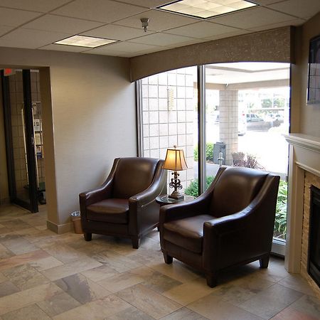 Brentwood Inn And Suites Rochester Buitenkant foto