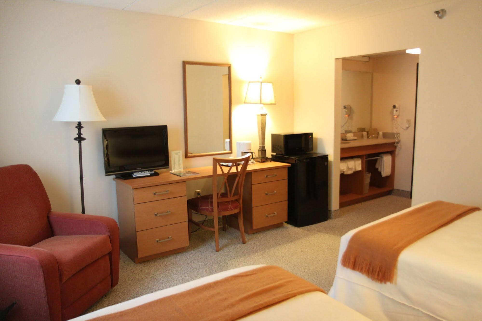 Brentwood Inn And Suites Rochester Buitenkant foto